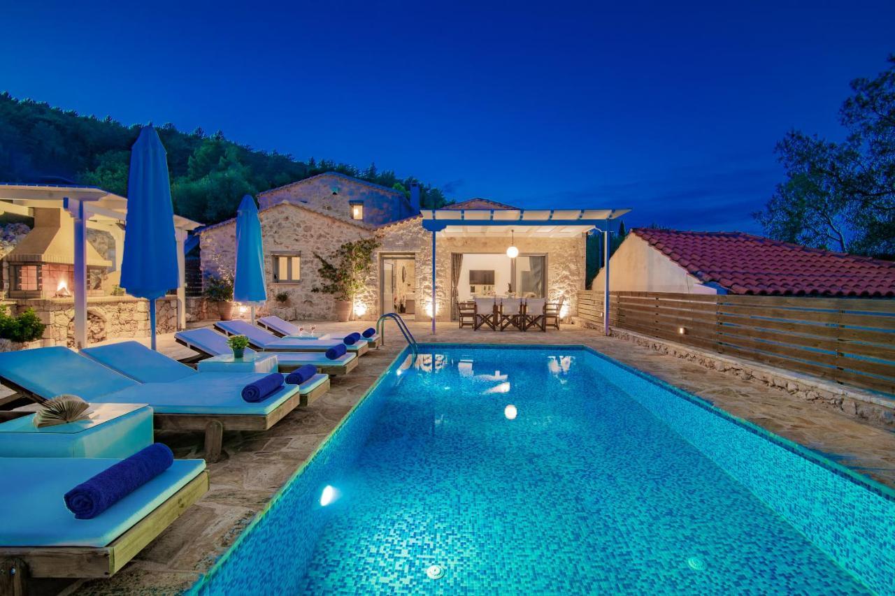 Daniela - Private Pool And Serene Location, By Zantewize Willa *